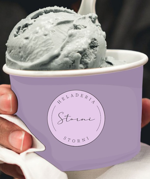 muestra de helado con logo